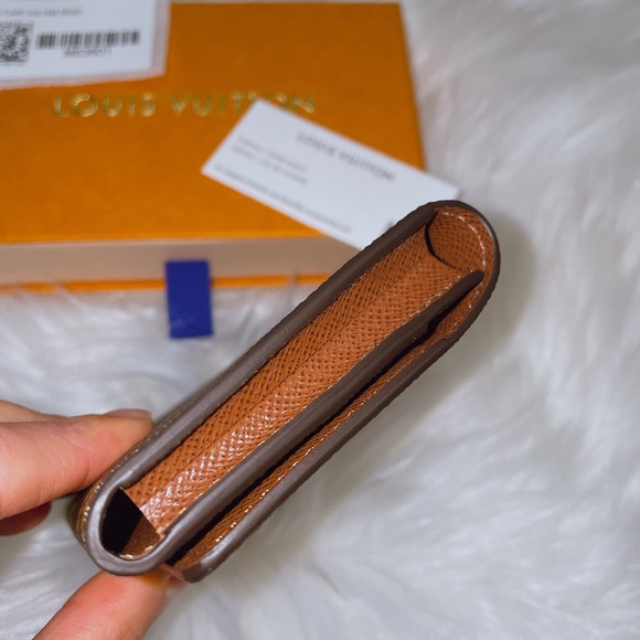 Louis Vuitton monogram card holder - Picture 7 of 11